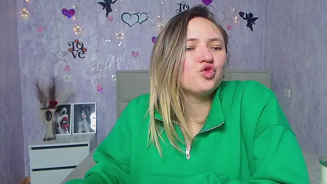 SallyVerda online show from February 25, 2025, 6:42 pm