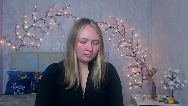 SallyVerda online show from April 29, 2026, 6:03 pm