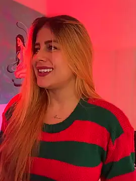 Snapshot of Amber_Martins_ chatting on October 21, 2025, 1:28 am Amber Martins  online show from October 21, 2025, 1:28 am