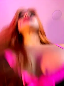 Amber Martins  online show from December 2, 2025, 2:17 am