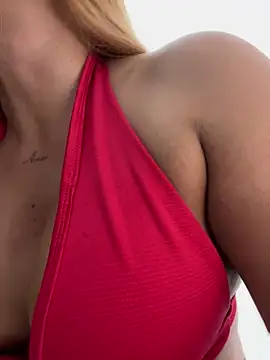 Snapshot of Amber_Martins_ chatting on March 10, 2026, 9:53 pm Amber Martins online show from March 10, 2026, 9:53 pm