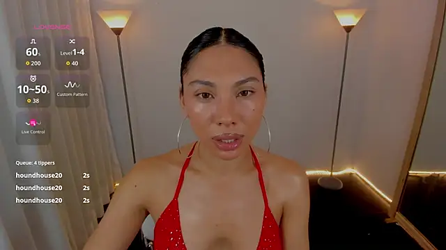 Snapshot of Dayanna_tecca chatting on February 19, 2026, 8:49 pm Dayanna tecca online show from February 19, 2026, 8:49 pm