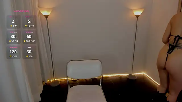 Snapshot of Dayanna_tecca chatting on March 14, 2026, 12:28 am Dayanna tecca online show from March 14, 2026, 12:28 am