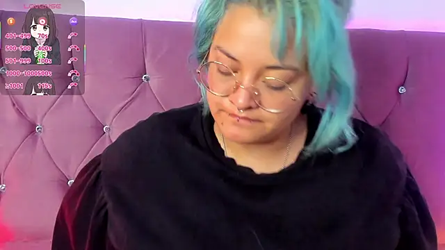 Snapshot of lucky-leah chatting on March 18, 2025, 6:36 am lucky-leah online show from March 18, 2025, 6:36 am
