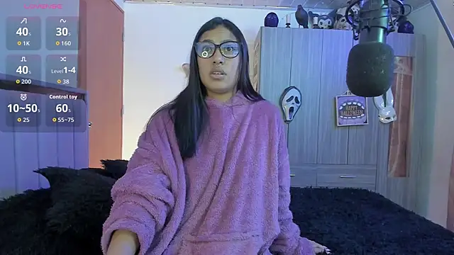 Kayla foxxy online show from October 21, 2025, 4:57 am