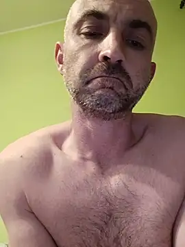 niesmialy39oon online show from October 15, 2025, 7:25 pm