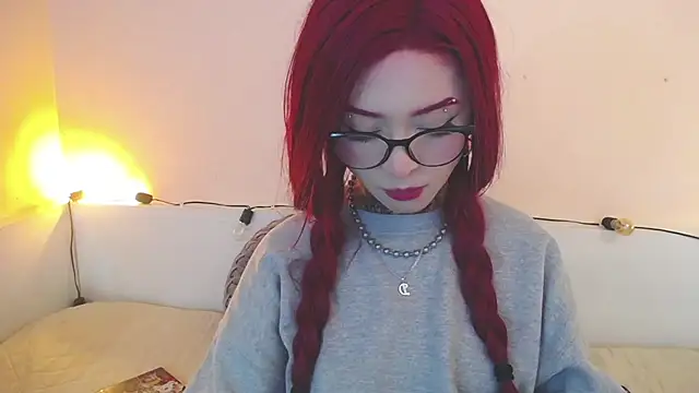 Isabella  dark online show from December 5, 2024, 7:38 pm