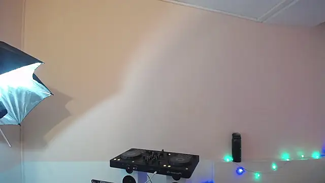 Isabella  dark online show from December 12, 2024, 12:27 am