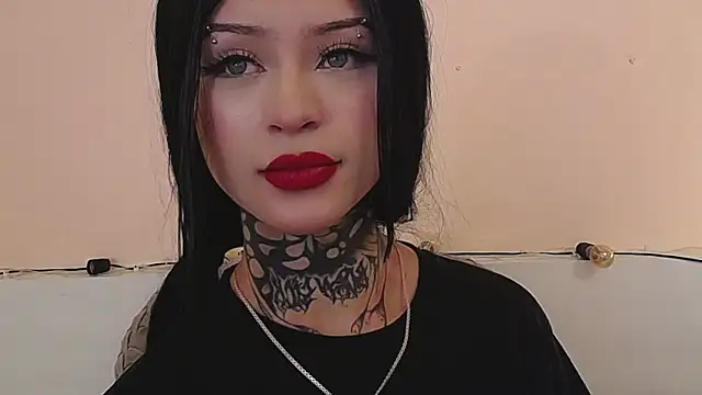 Isabella  dark online show from December 21, 2024, 12:20 am