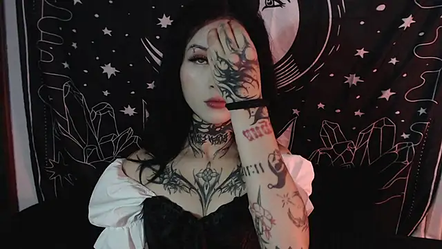 Isabella  dark online show from January 7, 2025, 11:14 pm