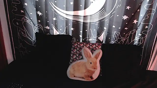 Isabella  dark online show from January 8, 2025, 7:03 pm