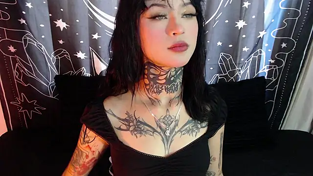 Isabella  dark online show from January 13, 2025, 8:58 pm