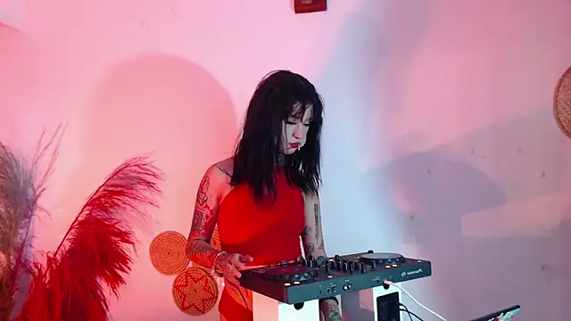 Isabella  dark online show from January 14, 2025, 12:00 am
