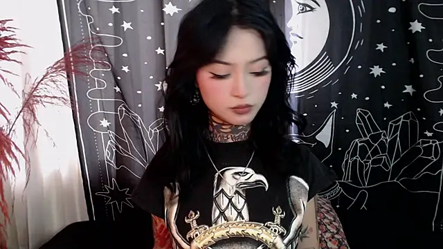 Isabella  dark online show from January 30, 2025, 8:21 pm