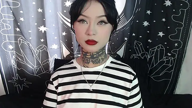 Isabella  dark online show from January 31, 2025, 8:22 pm