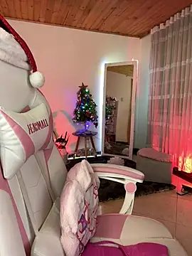 Violetta kim1 online show from December 14, 2024, 3:18 am