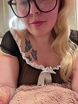 xxcurvyjessiexx online show from March 19, 2026, 7:29 pm