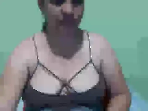 Snapshot of sonia__milk chatting on May 23, 2026, 11:53 pm sonia milk online show from May 23, 2026, 11:53 pm