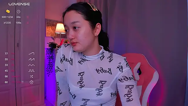 Snapshot of FreyaRaya chatting on January 11, 2025, 8:54 am FreyaRaya online show from January 11, 2025, 8:54 am