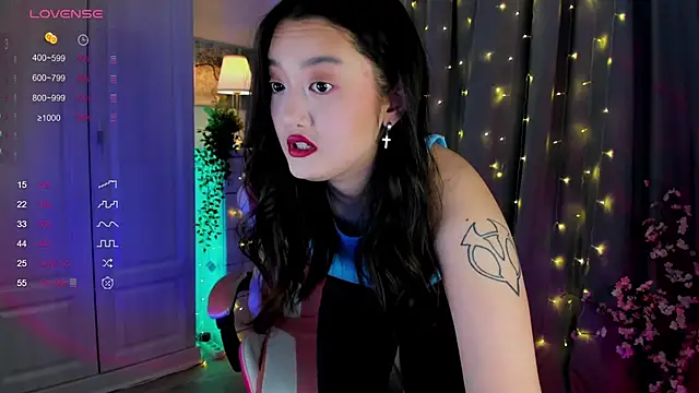 Snapshot of FreyaRaya chatting on March 7, 2025, 9:18 am FreyaRaya online show from March 7, 2025, 9:18 am