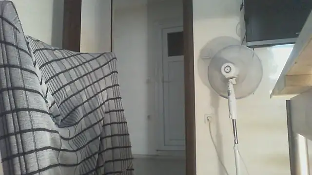 Snapshot of thekeys chatting on May 13, 2026, 7:39 am thekeys online show from May 13, 2026, 7:39 am