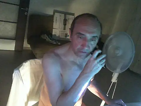 Snapshot of thekeys chatting on July 12, 2026, 9:06 pm thekeys online show from July 12, 2026, 9:06 pm