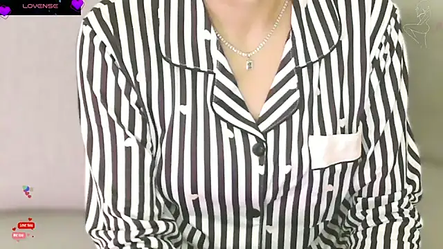  Blue Ruubyy  online show from February 24, 2026, 3:32 pm