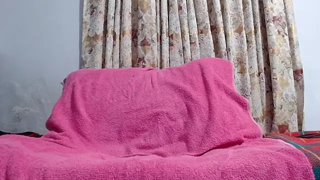 Snapshot of gollfather13 chatting on February 6, 2025, 2:48 pm gollfather13 online show from February 6, 2025, 2:48 pm