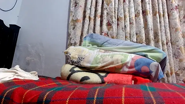 Snapshot of gollfather13 chatting on February 21, 2025, 1:11 pm gollfather13 online show from February 21, 2025, 1:11 pm