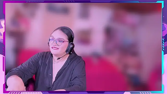 MegariaB online show from May 7, 2026, 4:40 am