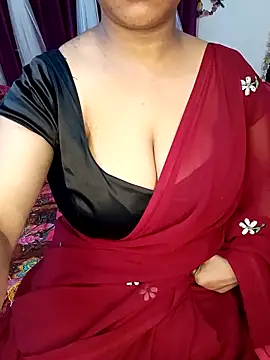 Snapshot of Dayna-36 chatting on April 19, 2026, 1:05 am Dayna-36 online show from April 19, 2026, 1:05 am