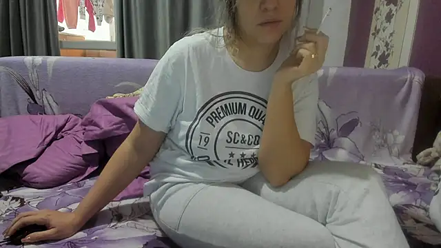 Dyana Kaylinn online show from December 7, 2024, 6:54 am