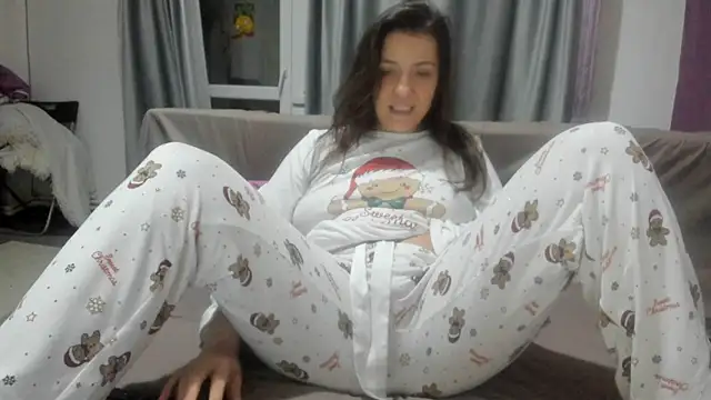 Dyana Kaylinn online show from February 16, 2025, 2:20 am