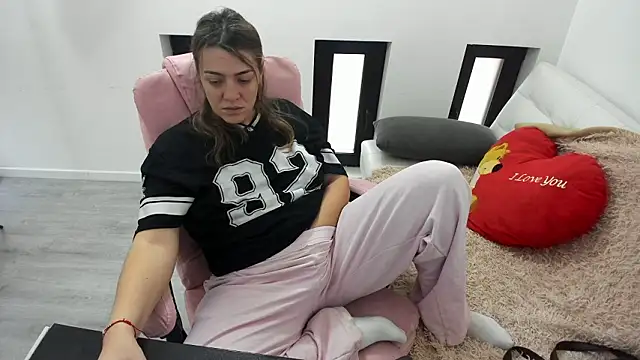 Dyana Kaylinn online show from March 12, 2026, 5:24 am