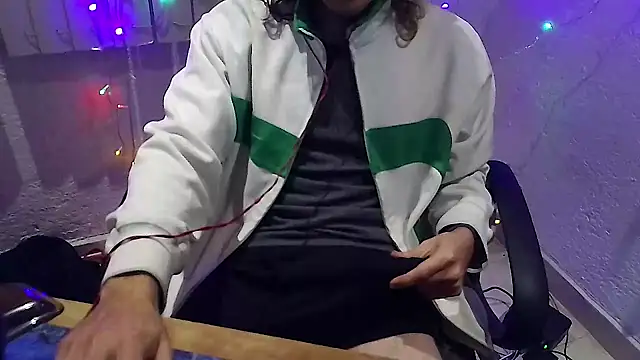 jhonnygoldencock online show from December 2, 2024, 7:58 am