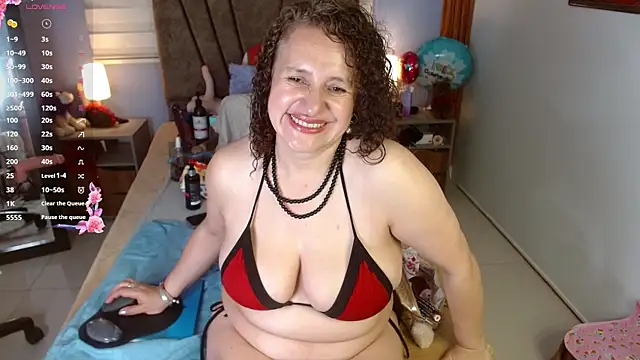 Nadia 84 online show from October 16, 2025, 12:17 pm