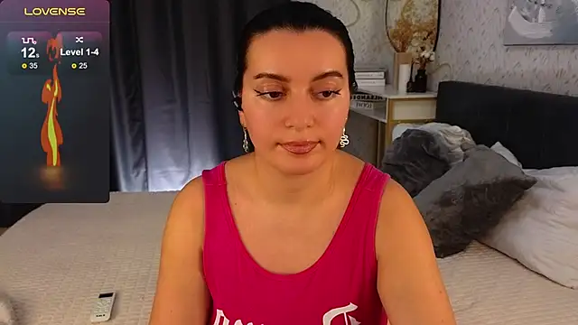YourSweetDream  online show from January 4, 2025, 12:38 pm