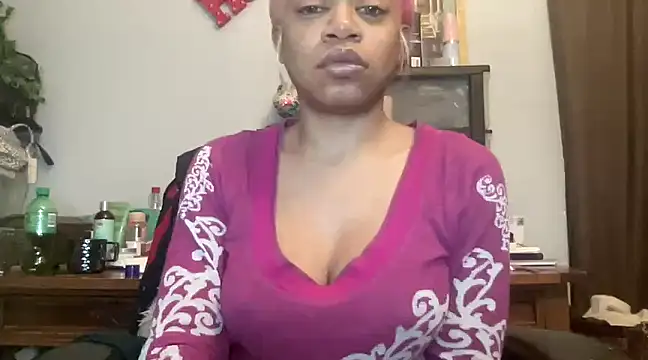 MommyConfident online show from March 19, 2025, 6:44 pm