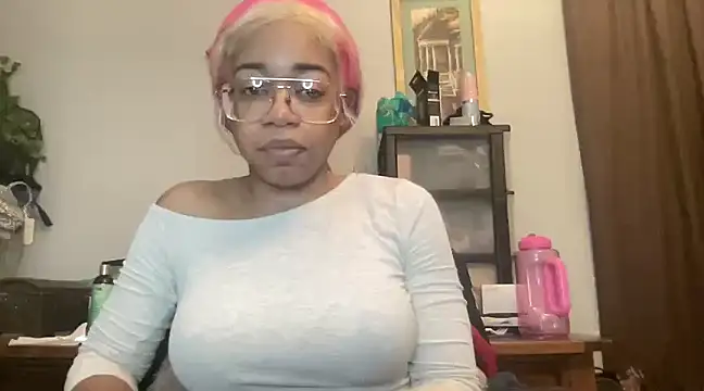 MommyConfident online show from March 22, 2025, 6:03 pm