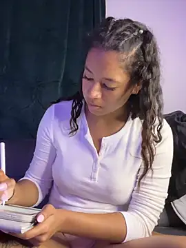 Snapshot of VanessaBling chatting on January 15, 2025, 1:56 am VanessaBling online show from January 15, 2025, 1:56 am