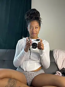 Snapshot of VanessaBling chatting on January 26, 2025, 3:47 pm VanessaBling online show from January 26, 2025, 3:47 pm