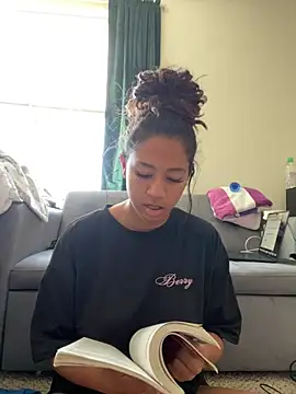 Snapshot of VanessaBling chatting on March 16, 2025, 3:17 pm VanessaBling online show from March 16, 2025, 3:17 pm