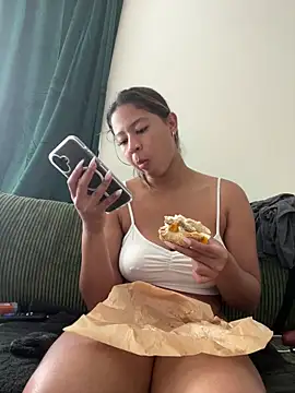 Snapshot of VanessaBling chatting on September 22, 2025, 2:08 pm VanessaBling online show from September 22, 2025, 2:08 pm