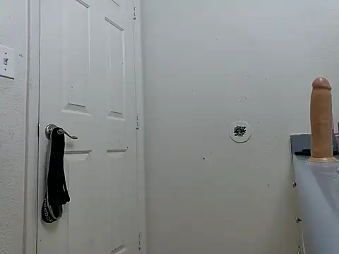 Snapshot of Fuckmyassg00d chatting on January 28, 2025, 11:38 am Fuckmyassg00d online show from January 28, 2025, 11:38 am