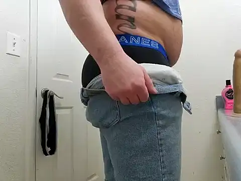 Snapshot of Fuckmyassg00d chatting on March 4, 2025, 10:57 am Fuckmyassg00d online show from March 4, 2025, 10:57 am