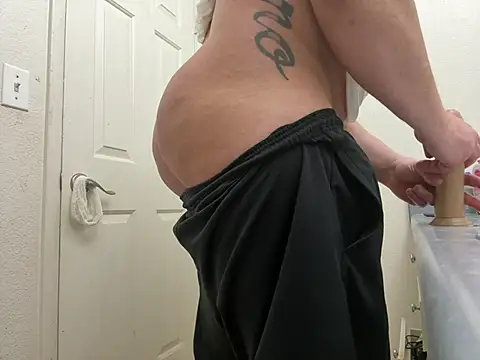 Snapshot of Fuckmyassg00d chatting on March 22, 2025, 2:05 am Fuckmyassg00d online show from March 22, 2025, 2:05 am