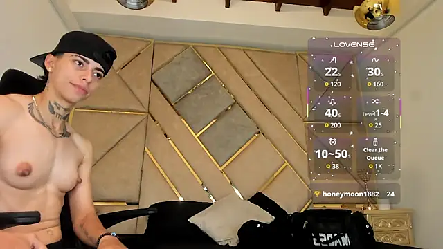 Snapshot of AmberAdams_ chatting on September 24, 2025, 2:53 pm AmberAdams online show from September 24, 2025, 2:53 pm