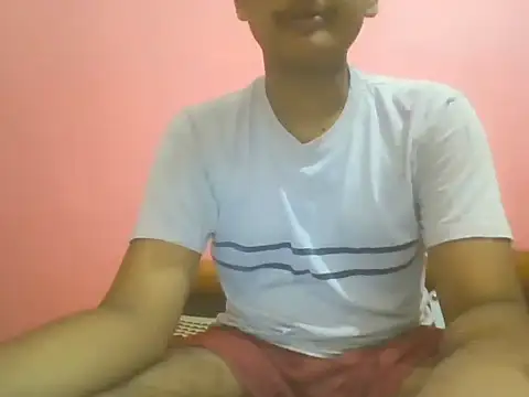 Snapshot of Dusky_Aarav chatting on June 5, 2026, 2:29 am Dusky Aarav online show from June 5, 2026, 2:29 am