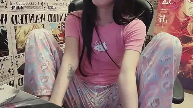 Snapshot of SNAKEgirlQAQ chatting on May 31, 2026, 6:09 pm SNAKEgirlQAQ online show from May 31, 2026, 6:09 pm