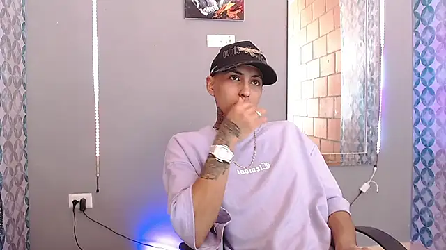 Liam lee online show from May 9, 2026, 8:47 pm